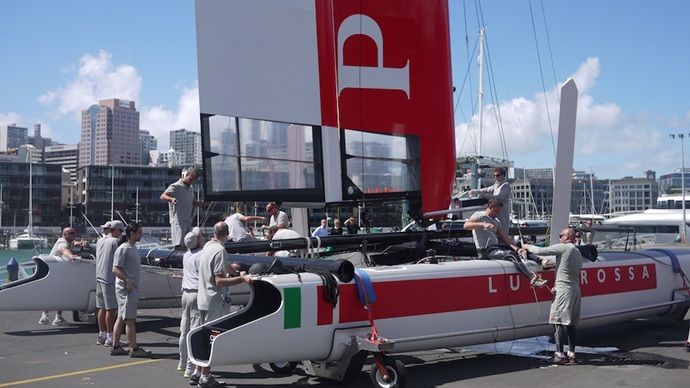 America’s Cup, al via. Napoli come Newport e San Francisco. Riparte dal Golfo la sfida di Luna Rossa 2013