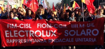 Elettrolux, raggiunto l’accordo con i sindacati. “Nessun lavoratore licenziato, nessuno stabilimento chiuso”