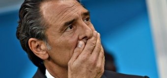 Mondiale 2014, disastro dell’Italia. Gli azzurri perdono contro l’Uruguay e non superano la fase a gironi. Prandelli e Abete si dimettono