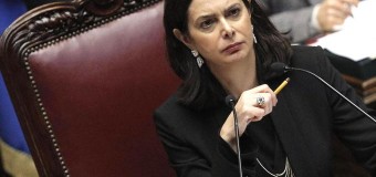 Spending review, tetto agli stipendi dei dipendenti del parlamento. Dure contestazioni a Montecitorio. Boldrini: “Vi adeguo al paese reale”