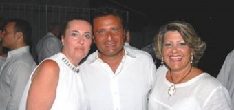 Naufragio Concordia, Schettino si rilassa ad un white party esclusivo ad Ischia mentre la nave viene recuperata