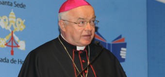 Pedofilia, Papa Francesco fa arrestare l’ex nunzio polacco Jozef Wesolowski