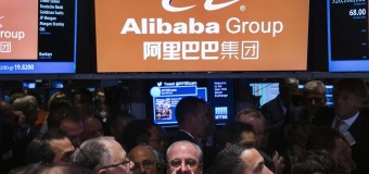 Alibaba incanta Wall Street: quotazione record per il gigante cinese dell’e-commerce. Vale 200 mld, Jack Ma: “Il mio eroe e’ Forrest Gump”