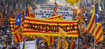 La Catalogna sfida Madrid, il 9 novembre si voterà per l’indipendenza. Il Governo centrale spagnolo impugnerà la decisione