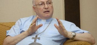 Abusi su minore, Papa Francesco rimuove il vescovo del Paraguay: “Coprì abusi sessuali di preti della sua diocesi”