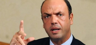 Matrimoni gay: Alfano attaccato. Serracchiani: “Alle domande in materia di diritti civili non si risponde a colpi di circolari”