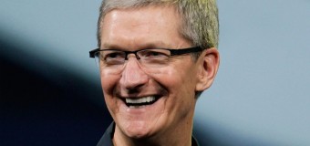 Tim Cook, numero 1 di Apple, fa outing: “Considero la mia omosessualità tra i più grandi doni che Dio mi ha dato”