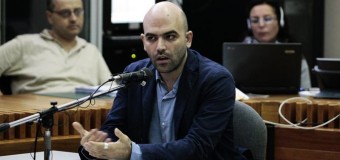 Minacce a Saviano, il giornalista torna in aula. Gli avvocati dei boss alla Corte: “Doveva essere competente il Tribunale di Roma”