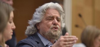 Bruxelles, Grillo irrompe al Parlamento Europeo: “Noi non siamo in guerra con l’isis e la Russia, siamo in guerra con la Bce”