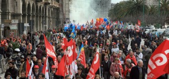 Sciopero Generale, si farà il 12 dicembre: anche la Uil insieme alla Cgil. La Cisl declina l’invito: “Non abbiamo mai avuto lo sciopero generale in agenda”