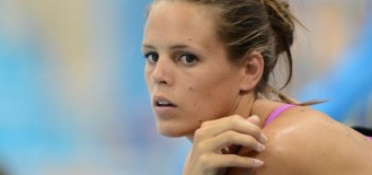 Eurodisney, l’ex campionessa di nuoto francese Laure Manaudou sorpresa con 200 euro di souvenir non pagati