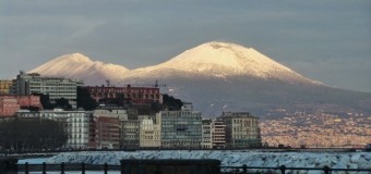 Maltempo, Capodanno al gelo al sud. Forti nevicate in Sicilia e a Napoli. Molte città restano senza acqua