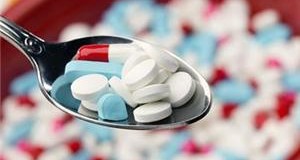 Allarme farmaci, nei primi nove mesi del 2014 ogni italiano ne ha acquistato in media 23 confezioni per un totale di 20 miliardi di euro spesi