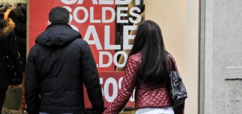 Saldi 2015, gli acquisti non decollano. Codacons: “Registriamo un calo delle vendite del 5% rispetto all’anno scorso”