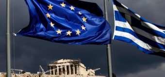 Grecia, arriva la richiesta ufficiale all’Eurogruppo: “Estensione di sei mesi degli aiuti internazionali”. Domani arriverà la decisione di Bruxelles