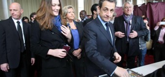 Elezioni dipartimentali in Francia, il partito di Sarkozy ha ottenuto il 29% dei voti: “Nessun accordo con il Front National”. Astensione quasi al 50%