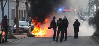 Francoforte, manifestanti del movimento ‘Blockupy’ contro l’apertura della nuova sede della Bce, oltre 300 persone arrestate