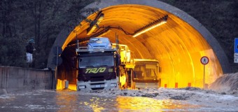 Il maltempo si abbatte sul’Italia, in Sardegna strade bloccate e case evacuate per la caduta di grossi massi